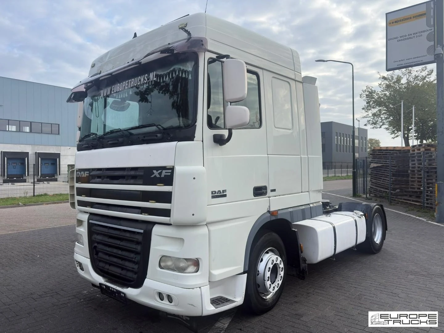 DAF XF105.460 2007 image 1
