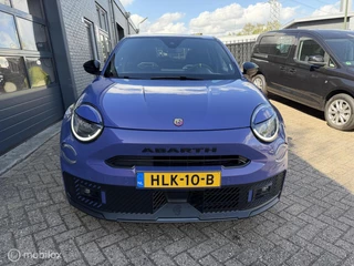 Fiat 600e 2025 - Abarth Scorpionissima 54 kWh 20" Sabelt Navi imagen 7