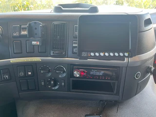 Volvo FM 2005 - 9 6X2R obrazek 35
