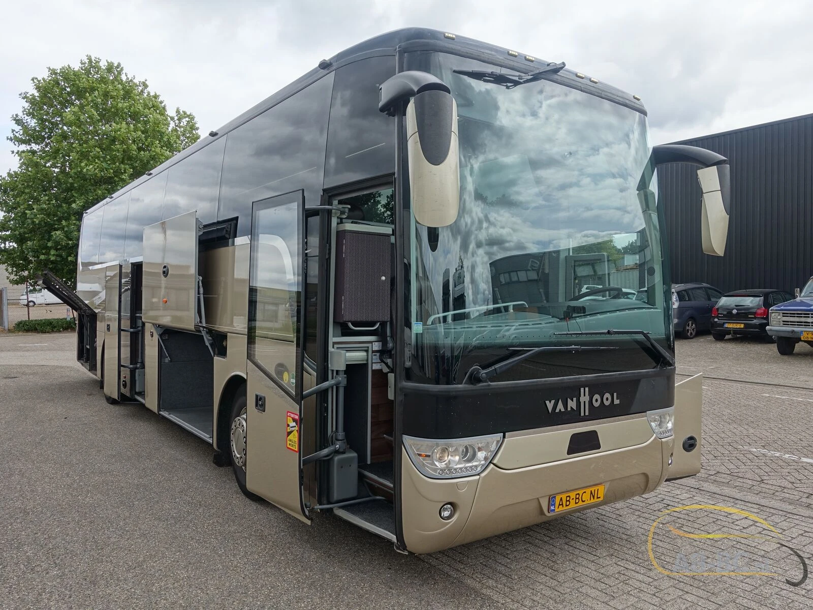 Van Hool TX15 Acron - 46 Seats, Euro 6 2016 obrázek 4