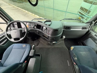 Volvo FH 2008 - 400 GLOBETROTTER XL 2x TANK ORIGINAL 887.000 KM TOP CONDITION NL TRUCK imagen 9