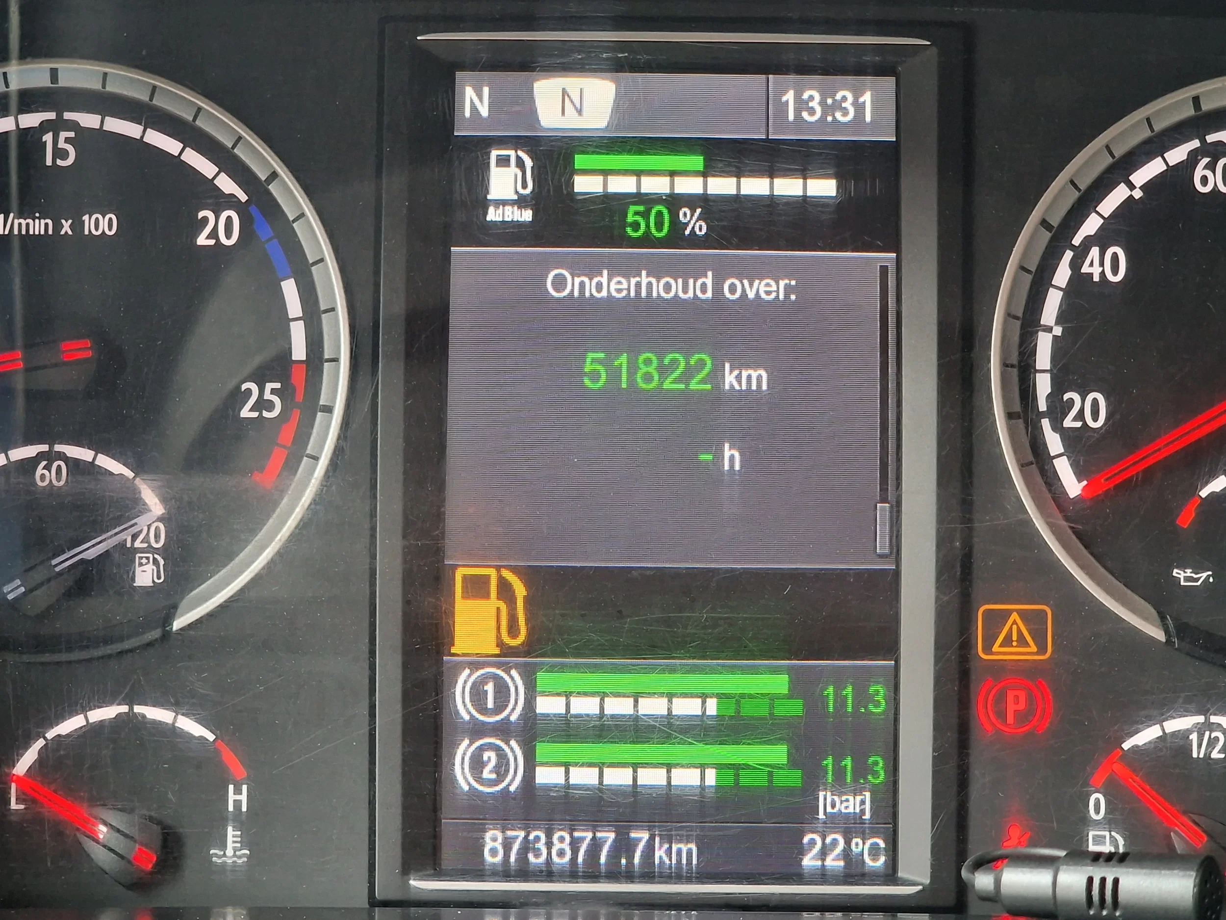 Scania T 2016 - T520 V8 6x2 - AJK Hooklift - New BUFFL interior - Retarder - Full air - Show truck Bild 32