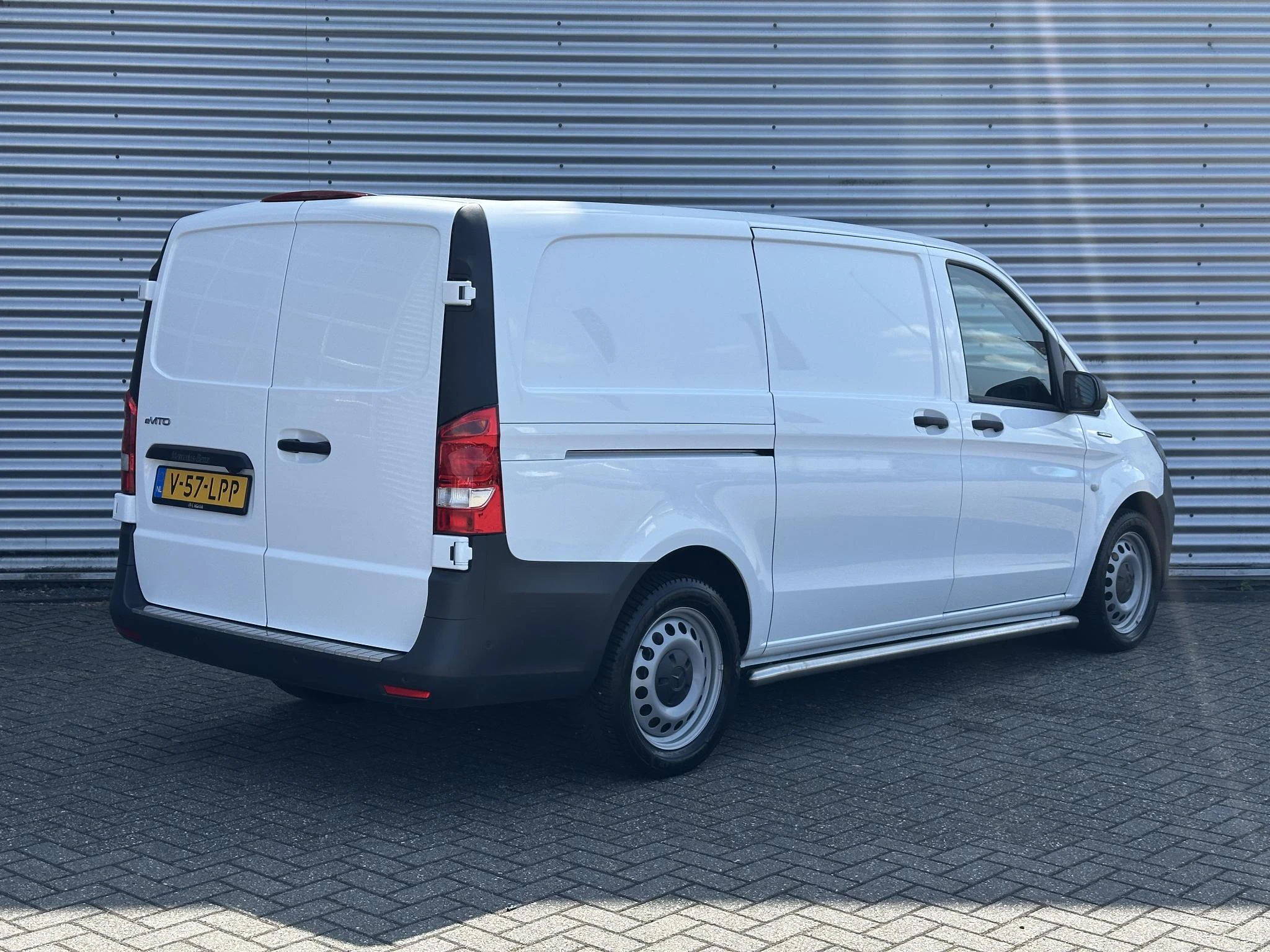 Mercedes-Benz eVito 2025 - eVito 112 66kWh Airco Apple Carplay Navigatie afbeelding 2