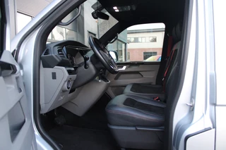Volkswagen Transporter 2021 - 2.0 TDI L2H1 28 Bulli 150pk - 20 Inch - Camera - Trekhaak - Leder - ACC - LED - Rijklaar immagine 18
