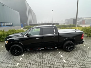 Dodge Ram 1500 2018 - 4X4 5.7 V8 4x4 Crew Cab Laramie black out lpg imagem 9