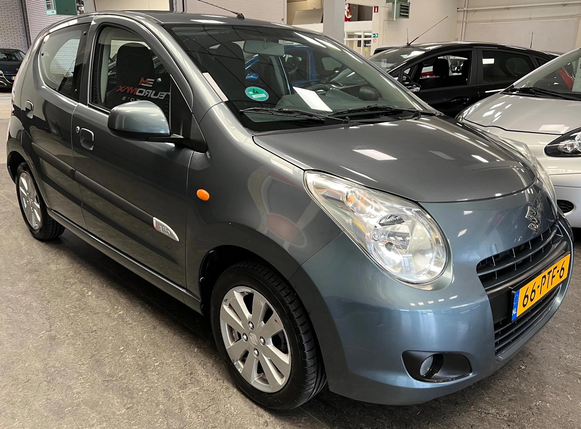 Suzuki Alto 2011 - 1.0 Exclusive - 2e eigenaar - Nette auto afbeelding 12