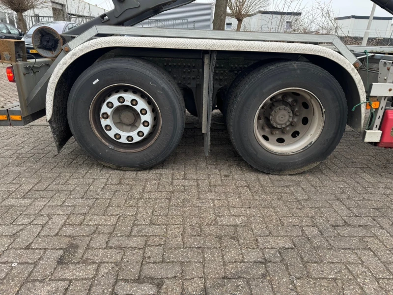 Volvo 2012 - FM 370 EURO 5 EEV 6X2 / I-SHIFT / VDL S-20-6200 obrázek 6