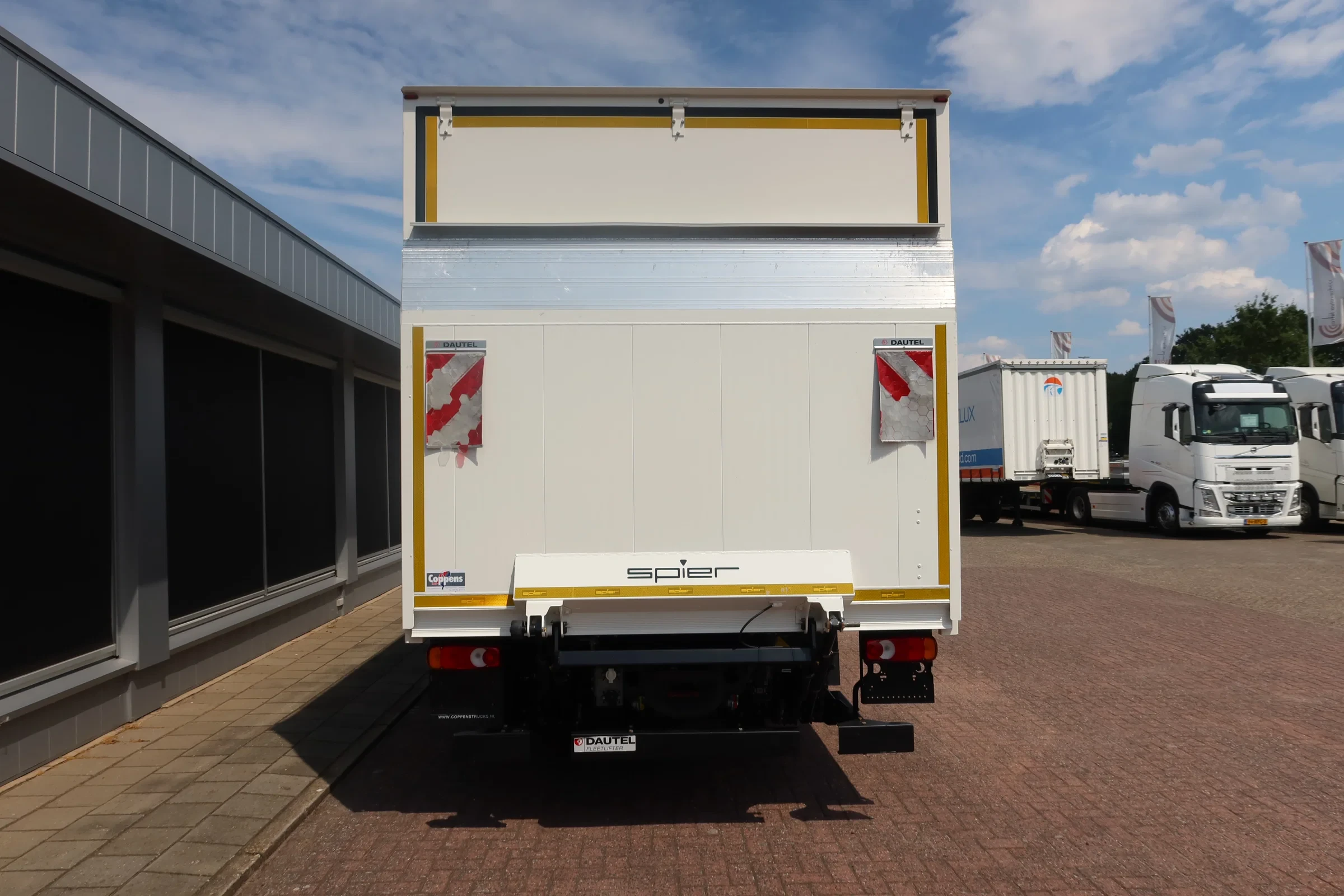 DAF LF 210 2024 - FA Bakwagen + klep 1000 kg + Ringfeder!! afbeelding 8