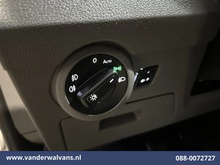 Volkswagen Transporter 2020 - 2.0 TDI L2H1 Euro6 Airco | Apple Carplay | Imperiaal | Cruisecontrol | Camera | Trekhaak image 15