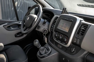 Renault Trafic 2019 - 1.6 dCi 95 L1H1 | Cruise | Navi | Airco | Trekhaak | Imperiaal afbeelding 2 miniatuur