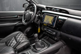 Toyota Hilux 2020 - 2.4 D 4WD | 150 PK | LED | Camera | Cruise | Navi | Climatronic | Trekhaak image 2
