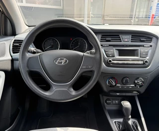 Hyundai i20 2015 - 1.2 LP i-Drive bj.2015 Airco|OH boekjes|Zeer netjes. image 14