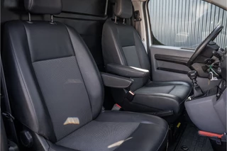 Opel Vivaro 2021 - 2.0 L2H1 | 150 PK | Cruise | Airco | Imperiaal | Trekhaak bild 15