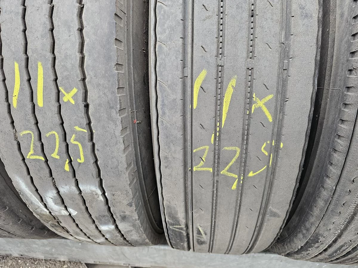 MICHELIN 11 X 22.5 1995 imagen 7