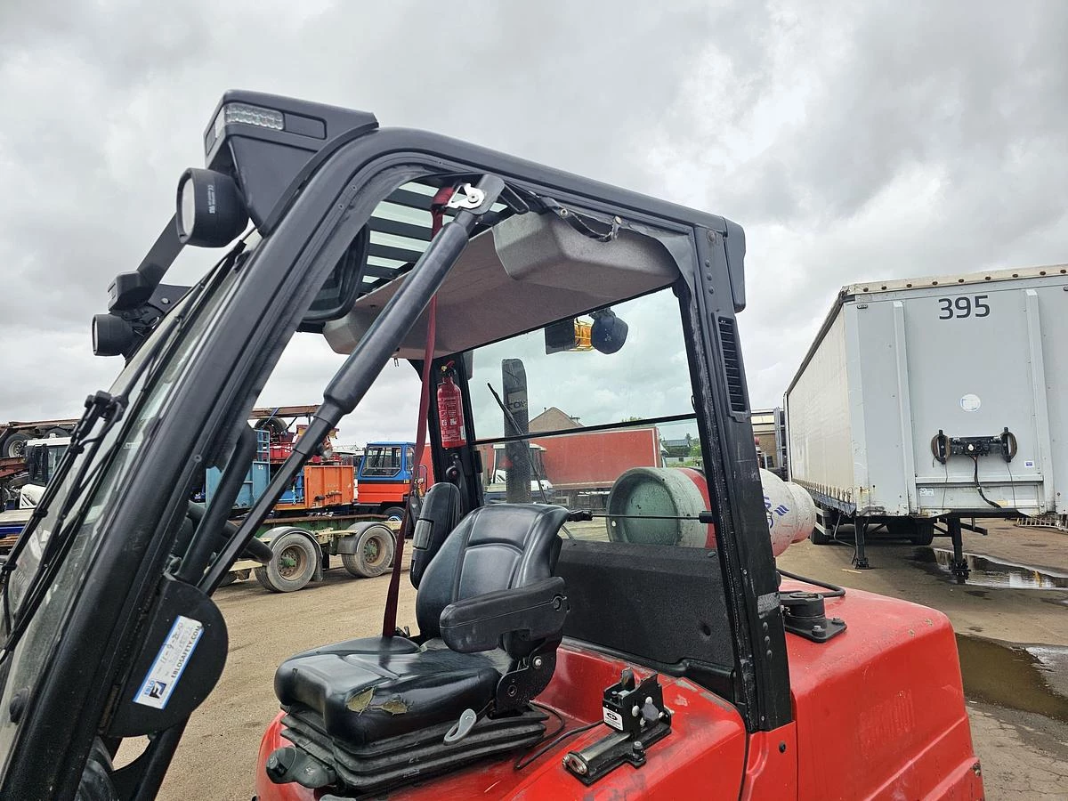 Hyster H5.0FT | 5000 KG|TRIPLE MAST 6,10 MTR HIGH| 6123 HOURS | FREE LIFT|SIDE SHIFT 2011 imagen 5