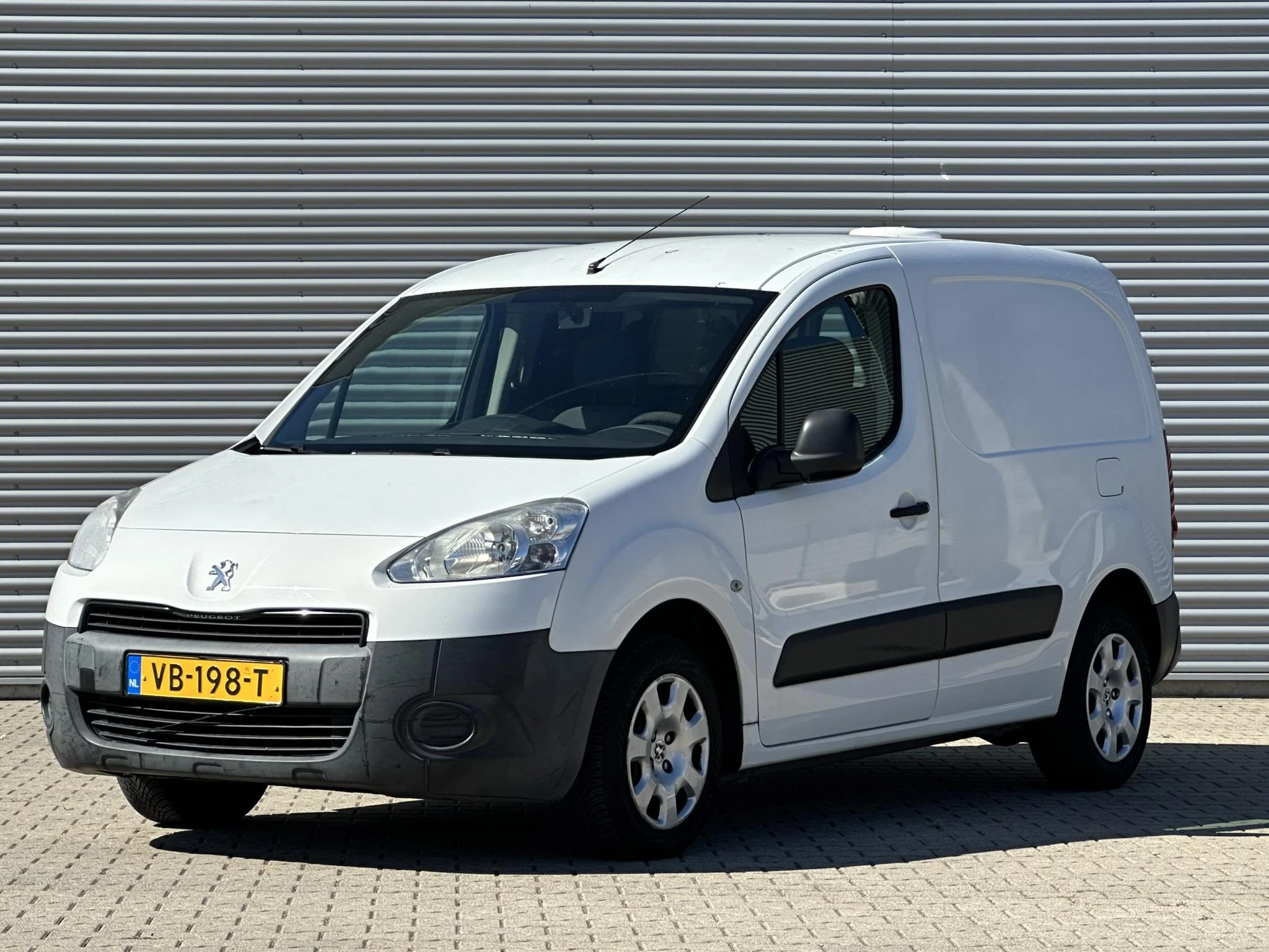 Peugeot Partner 2013 - 120 1.6 HDI L1 XR Profit + Airco afbeelding 1
