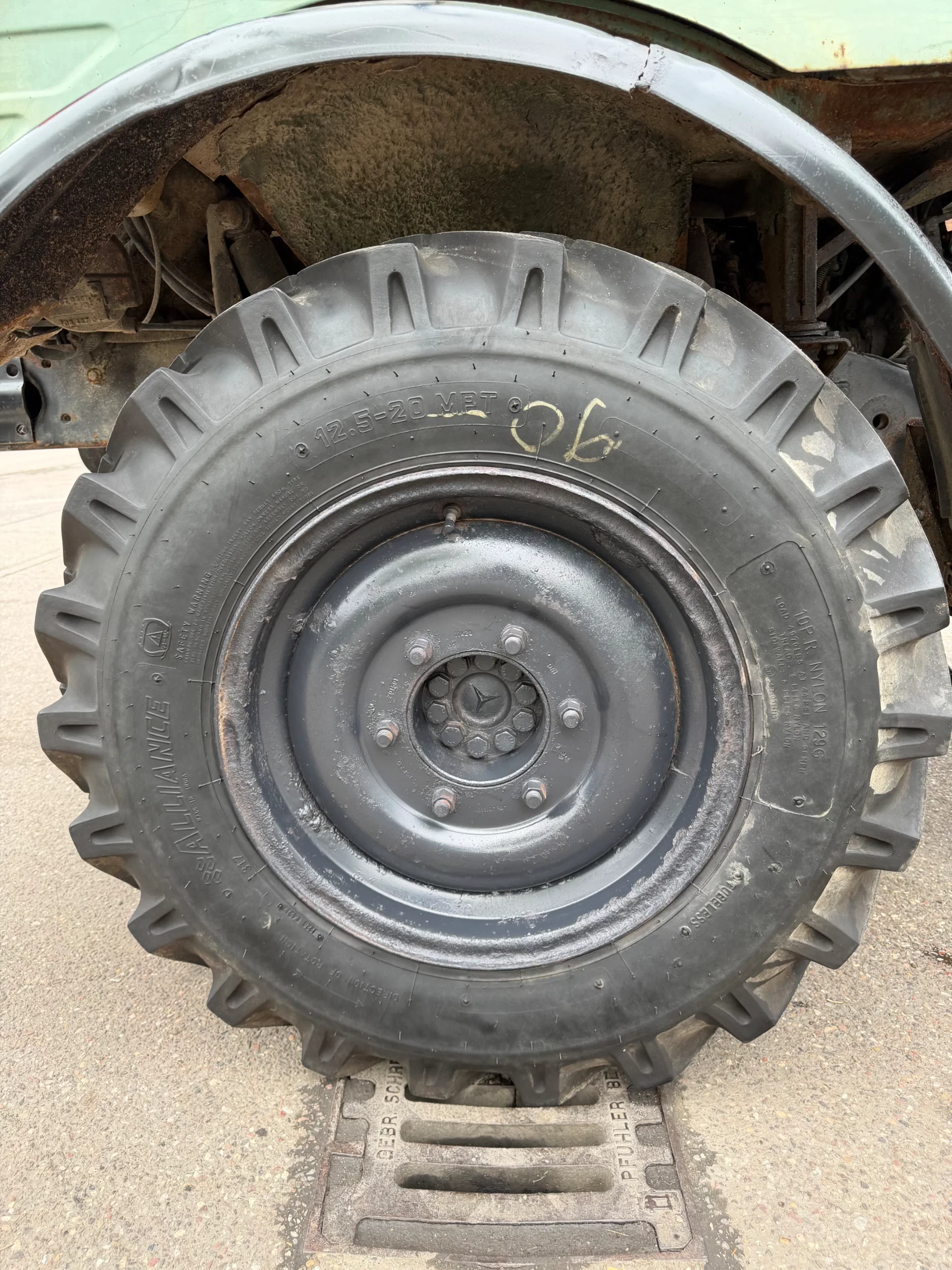 Mercedes-Benz Unimog - 403, Pritsche, Kipper, 72 PS, voll funktionsfähig! afbeelding 14