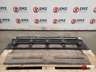 Volvo N/A 2004 - Occ binnenframe radiatorgrille Volvo zdjecie 1