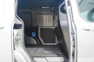 Ford E-Transit Courier 2026 - Limited 44 kWh 136pk - Trekhaak - Stoel/Stuurverwarming - ACC - Blindspot - Camera - Rijklaar image 12