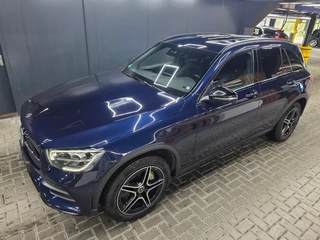 Mercedes-Benz GLC 2021 - Mercedes-Benz 300 de 4MATIC - AMG pakket - Black edition obrazek 12