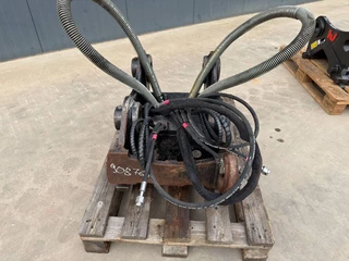 OilQuick N/A 2020 - OQ70/55 - M318D / 320D / 320E / 320F / 323D / 323E zdjecie 2