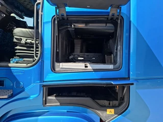Scania S 2017 - NGS S500 / RETARDER / LIFT+LENKACHSE / PARKCOOL / DOUBLE TANK / NAVI / LWDS / LEATHER / FULL-AIR / AUTOMATIC / EURO-6 / 2017 obrazek 39