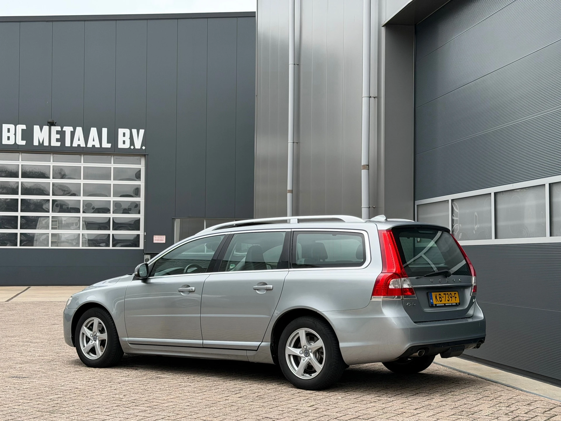 Volvo V70 2016 - 2.0 D4 Polar+ bj.2016 Autom|Navi|Leder|Trekh|Nap. afbeelding 3