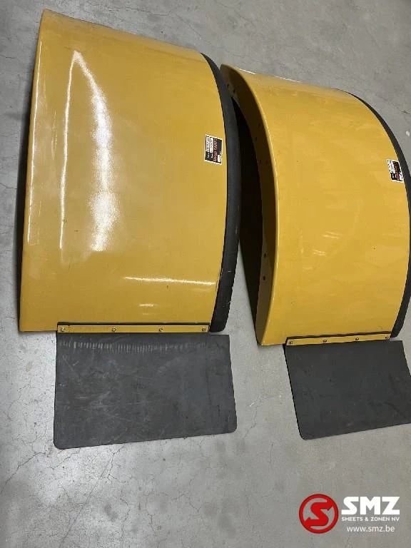 Caterpillar - Frame fender Caterpillar obrázek 1