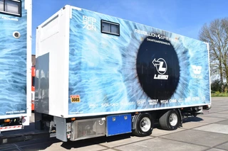 Volvo FH 2014 - 460 Globe XL 6x2 + HANGER - RACE TEAM - 6 ROAD-LEGAL SEATS/INCL. SEAT BELTS - LIVING - SHOWER - WC - BEDS - FULL AIR - ELEVATORS - WHEELBASE: 520 CM - ALCOA'S - TOP CONDITION - imagem 15