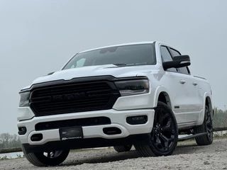 Dodge Ram 1500 2021 - LARAMIE NIGHT 5.7L V8, LAGE BIJTELLING, LPG, 1E EIG, PANO, 360, ACC, H&K, 22 INCH LIMITED WHEELS, 12 INCH SCREEN imagen 1