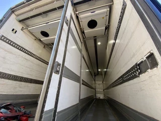 Volvo FM4-420 2015 - / COMPLETE COOL+FREEZE COMBI / CHEREAU / THROUGH-LOADING SYSTEM / 2XPLATFORM DHOLLANDIA / FREEZING LOCK / AUTOMATIC / EURO-6 / 2015 obrazek 8