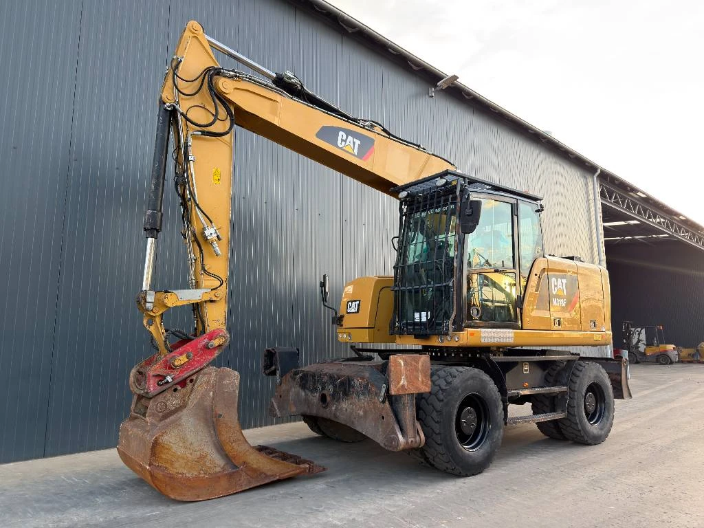 Cat 2018 - M318F afbeelding 1