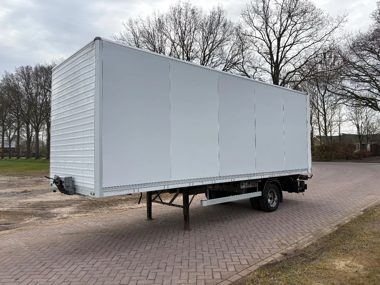 VF minitrailer 2011 - Be oplegger 6.6 TON met laadklep 1000 kg Bild 5