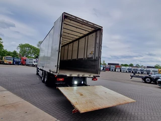 Volvo FH 2015 - 13.460 Globetrotter 6x2 - Ekeri box with sidedoors - Loadlift - Sliding roof - 560 WB imagen 7