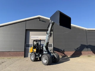 Giant G3500 TELE minishovel NIEUW €960 LEASE 2026 afbeelding 2 miniatuur