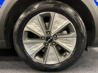 Kia e-Soul 2023 - ExecutiveLine 64kWh 204PK Automaat | Leder | Navigatie | Head-Up display | Schuifdak | Trekhaak | Harman Kardon Audio изображение 122