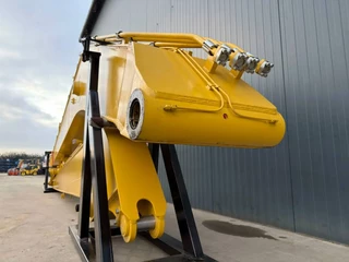 Komatsu N/A 2026 - PC220 18m set Long Reach Equipment image 9
