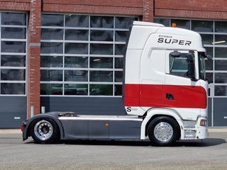 Scania S 2021 - S540 NGS Highline 4x2 - Low deck - Retarder - Custom interior - Night clima - Full air - Led - Navi bild 8