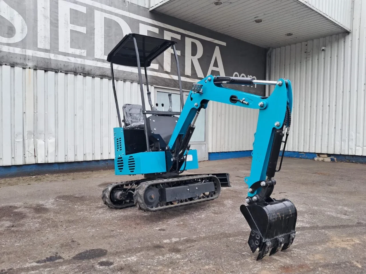 JPC 2025 - KV 12 , Mini Excavator, 2 pieces in stock obrázek 2