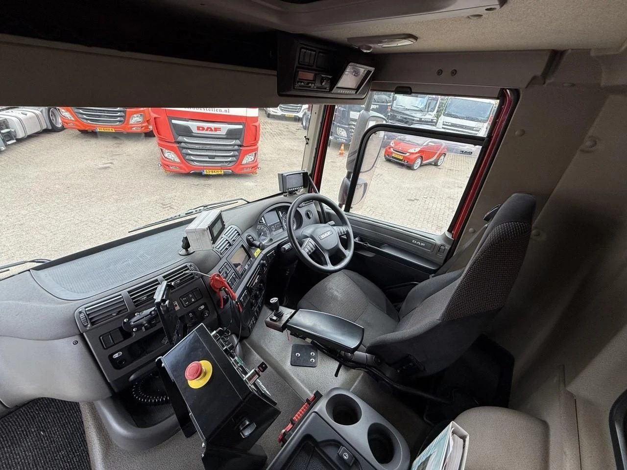 DAF CF 330 FAN 2014 zdjęcie 25