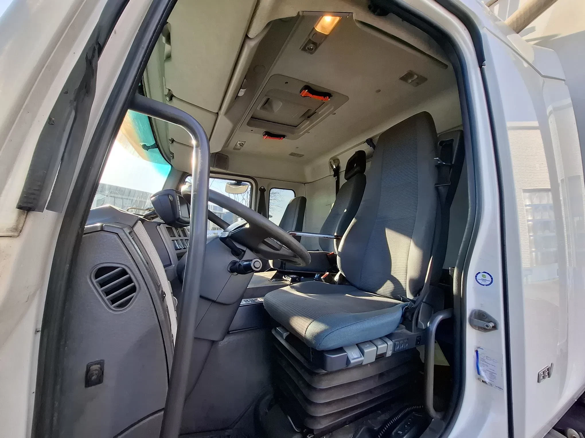 Volvo FE 260 2011 - / NL GARBAGE TRUCK / TUV:26-09-2026 / LENKACHSE / ONLY:361848 KM / AIRCO / 3SEATS / AUTOMATIC / EURO-5 / 2011 immagine 26