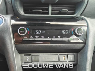 Toyota Yaris Cross 2022 - Hybrid FWD Adventure Panorama Carplay afbeelding 16