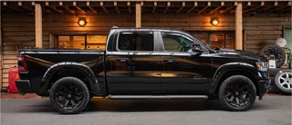 Dodge Ram 1500 2024 - 5.7 V8 Laramie Night immagine 6