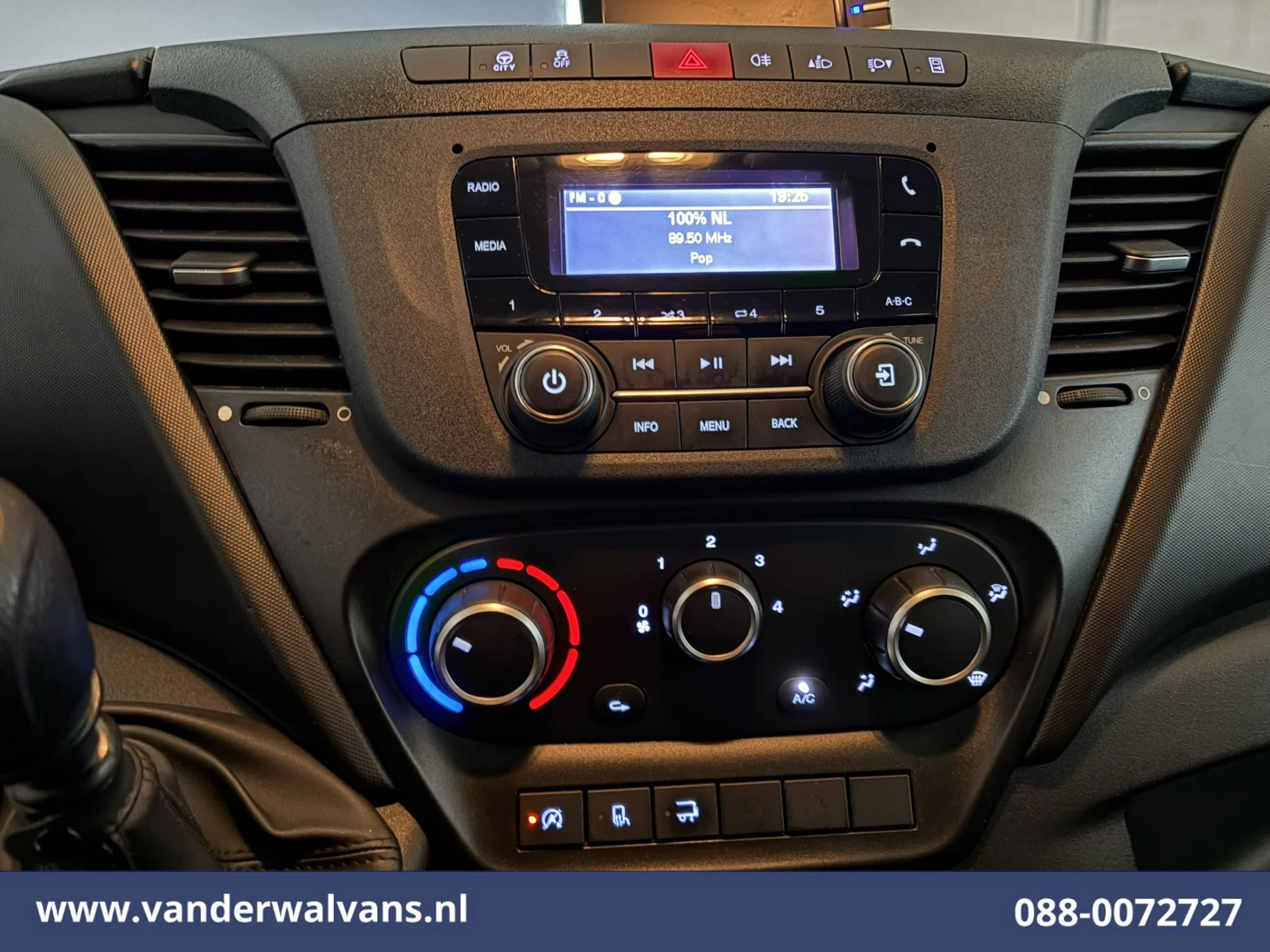 Iveco Daily 2024 - 35C16H 157pk Bakwagen Laadklep Euro6 Airco | Camera | Bijrijdersbank afbeelding 12