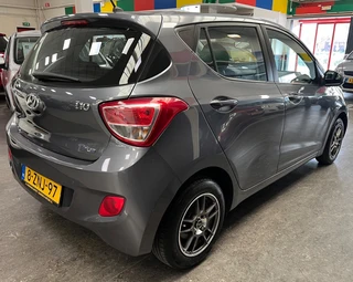 Hyundai i10 2015 - 1.0i Go! Airco - Nav - NAP - Cruise Cntrl - Bleutooth - Start/Stop - Goed onderhouden auto afbeelding 2 miniatuur