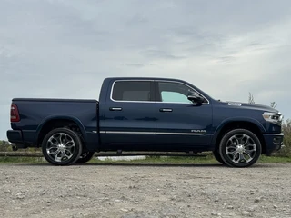 Dodge Ram 1500 2021 - LIMITED 5.7L V8, LAGE BIJTELLING, 1E EIG, DEALER ONDERH, PANO, H&K, BLIS, ACC, 360, MEMORY, HUD, LUCHTV, KEYLESS afbeelding 3 miniatuur