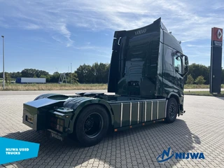 Volvo FH 2023 - 500 TC 4x2 Showtruck + I-Park afbeelding 3 miniatuur