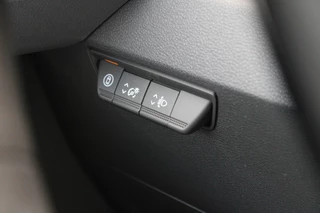 Renault Master 2024 - T35 2.0 dCi 170pk L2H2 Extra - Navigatie - Camera - 270 gr deuren - Parkeersensoren - Draadloos laden - Rijklaar image 17