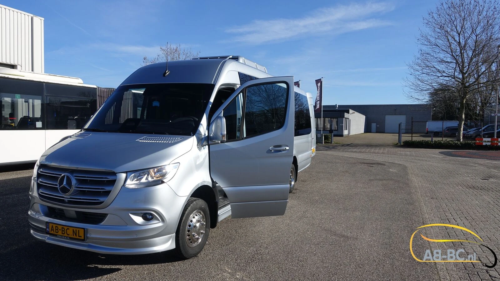 Mercedes-Benz Sprinter 2026 - NEW 519 CDI - 24 Seats EURO 6 zdjęcie 23
