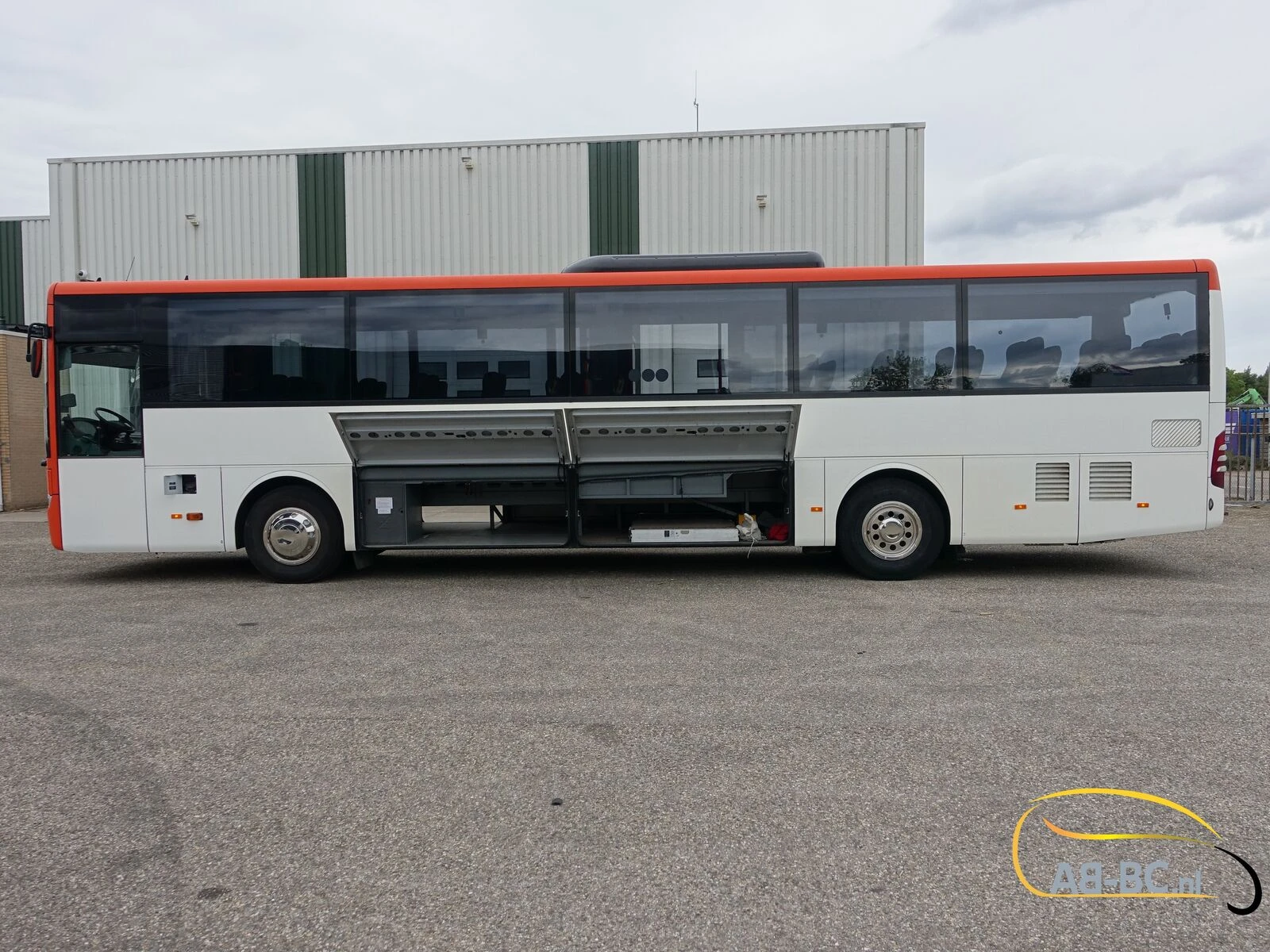 Mercedes-Benz Intouro 49 Seats Liftbus EURO 6 2016 image 28